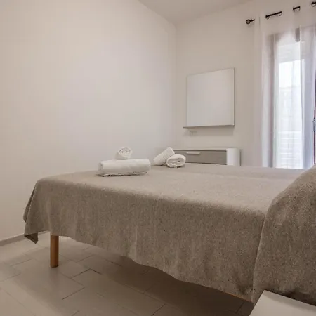 Apartment Cozy With Terrace Near The Airport! Olbia