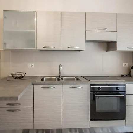 Cozy With Terrace Near The Airport! Olbia