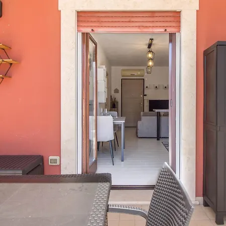 Cozy With Terrace Near The Airport! * Olbia