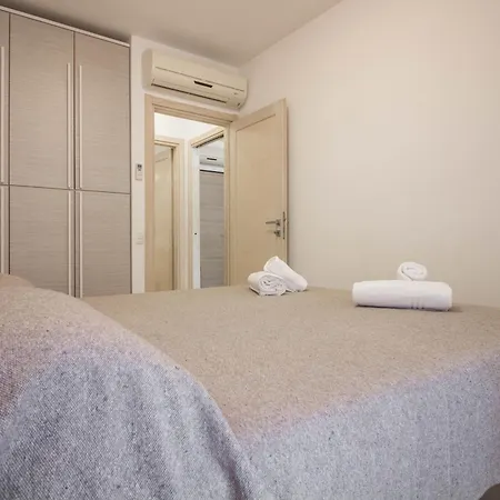 Apartment Cozy With Terrace Near The Airport! Olbia